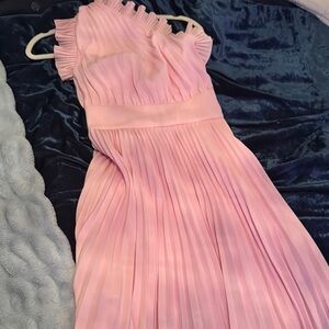 Elegant Pink Pleated Dress